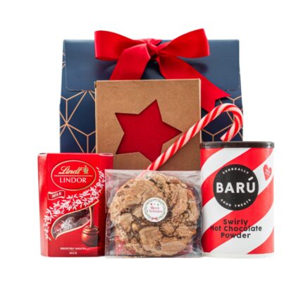 Cocoa Club ajándékcsomag prémium díszdobozban – Barú forrócsoki por, Vagnes RPET karácsonyi poháralátét szett (4 db)